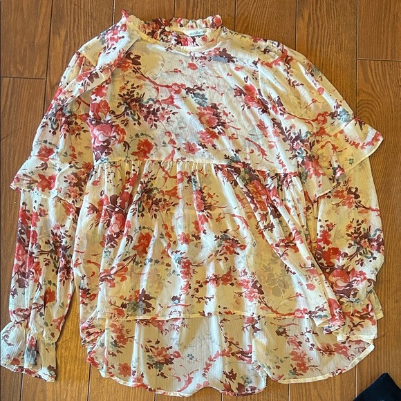 Sundance Floral Ruffle Blouse - Cream and Red - Picture 8 of 11